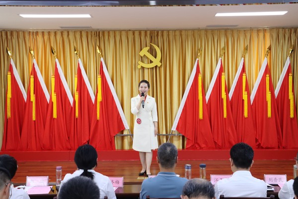 家风诵读照片2.JPG